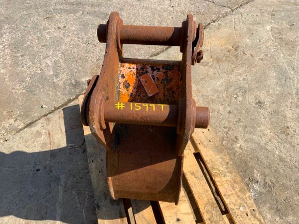12" DIGGING BUCKET.....60mm PINS........1599t. 377212700