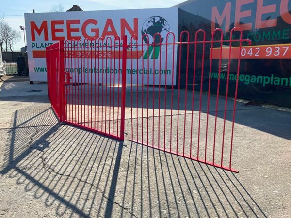 BOW TOP ENTRANCE GATES & SIDE PANELS....1629. 377212718