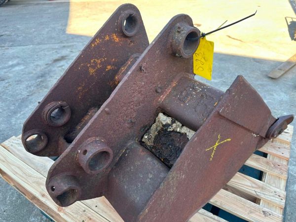 24" DIGGING BUCKET ... 45MM ...3CX ... 1473 377212802