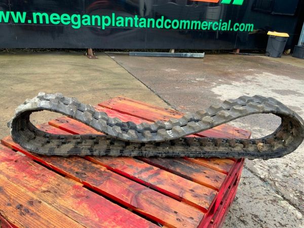 MINI DIGGER RUBBER TRACK....180 x 72r x 40.....23v 377212900