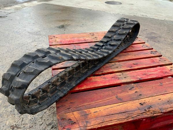 MINI DIGGER RUBBER TRACK....180 x 72r x 40.....23v 377212906