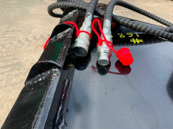 SKID STEER DOZER BLADE ATTACHMENT...168w. 377213147