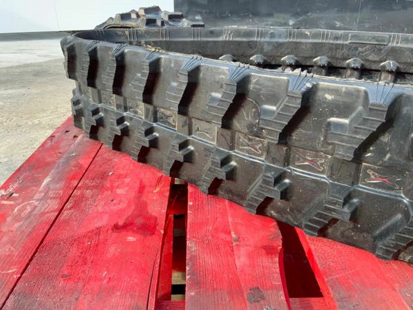 UNUSED MICRO DIGGER / LOADER TRACKS....231w. 377213254