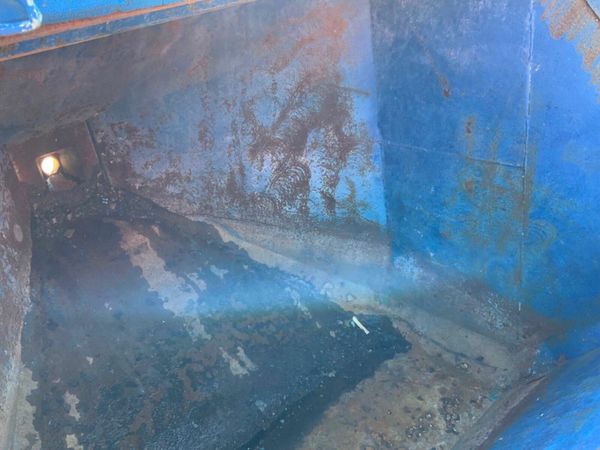 SITE CRANE / HIAB CONCRETE GROUT SKIP....4250. 377213274