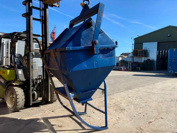 SITE CRANE / HIAB CONCRETE GROUT SKIP....4250. 377213282