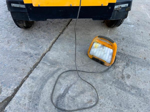 2018 ARC WELDMAKER 330 MOBILE WELDER.....745. 377213370