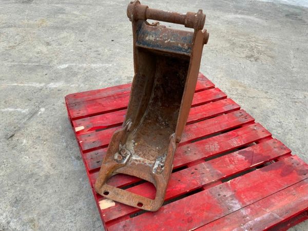 12" DIGGING BUCKET.....40mm PINS.....1485t. 377213332