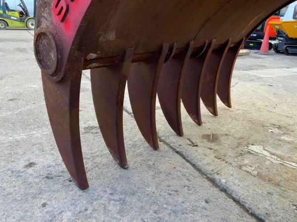 MANUAL GRAPPLE. LAND RAKE....100mm PINS...6223 377213494