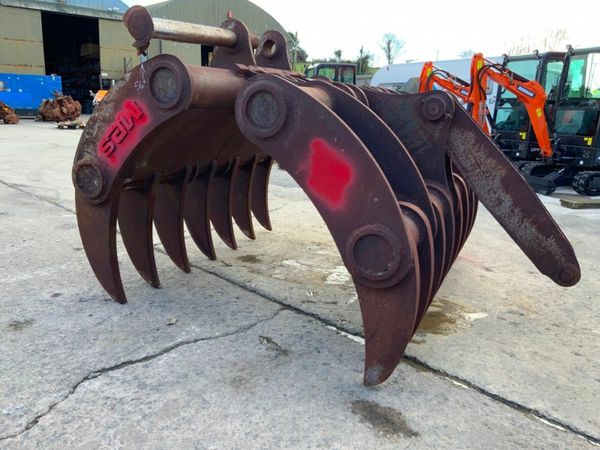 MANUAL GRAPPLE. LAND RAKE....100mm PINS...6223 377213495