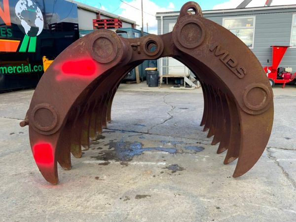 MANUAL GRAPPLE. LAND RAKE....100mm PINS...6223 377213499