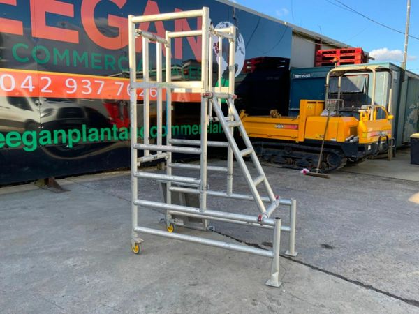 ALUMINIUM ACCESS PLATFORM / PODIUM....1121 377213550