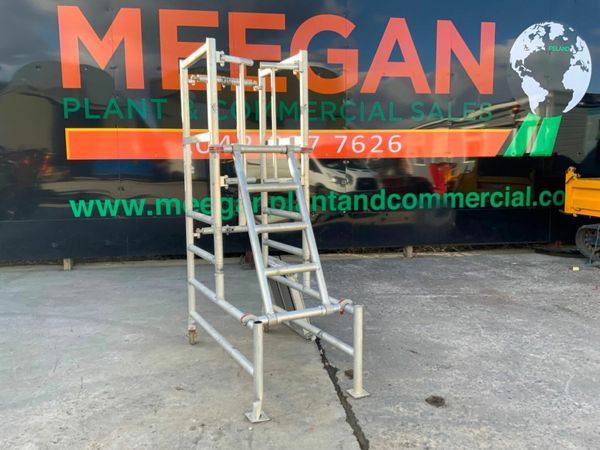 ALUMINIUM ACCESS PLATFORM / PODIUM....1121 377213532