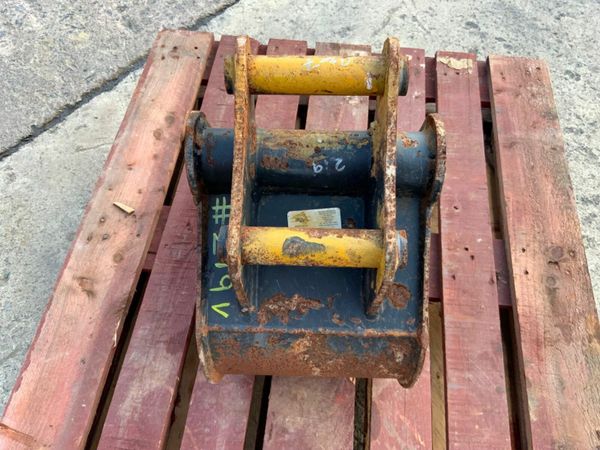 12" MINI DIGGER  BUCKET..........40mm PINS ...219. 377213853