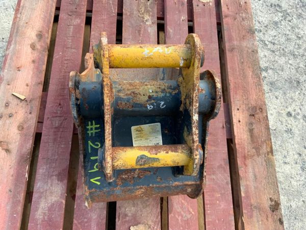 12" MINI DIGGER  BUCKET..........40mm PINS ...219. 377213858