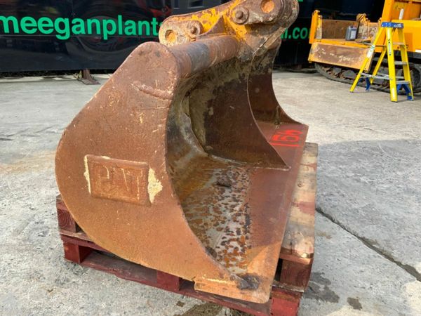 72" CAT GRADING BUCKET.....65mm PINS.........156w. 377213958
