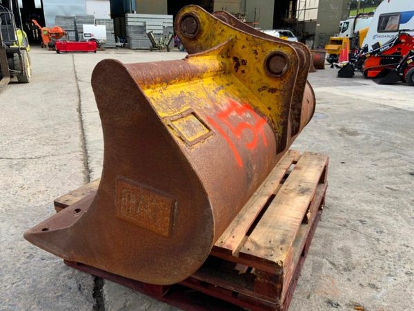 72" CAT GRADING BUCKET........65mm PINS.....157w. 377213915
