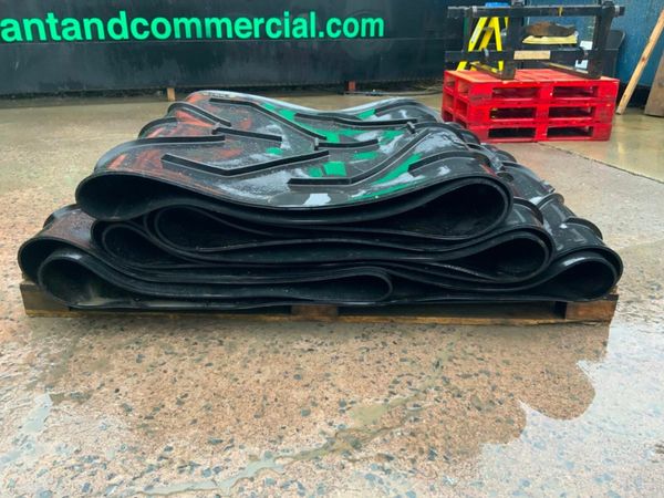 55"  X 12mm CHEVRON RUBBER MATTING.......574. 377214136