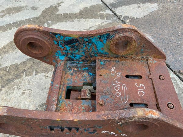 LEMAC HYDRAULIC QUICK HITCH....90mm PINS....38mh. 377214412