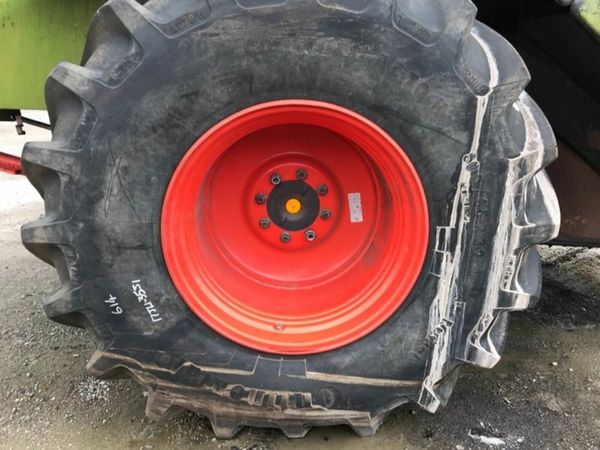 *** CLAAS TUCANO COMBINE  *** 377214529