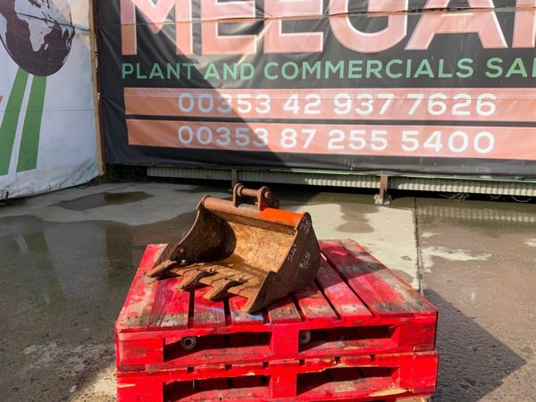 24" TOOTHED BUCKET......30mm PINS.....128. 377214947