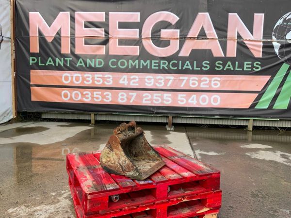 18" MINI DIGGER BUCKET.......30mm PINS....1225. 377214927