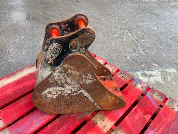 12" MINI DIGGER BUCKET.......30mm.....123. 377215001