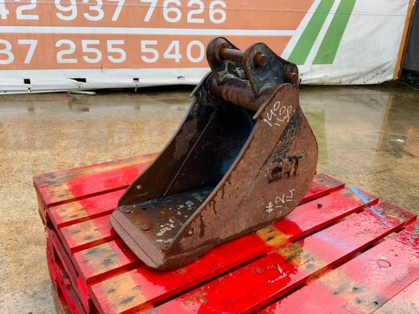 12" MINI DIGGER BUCKET    30mm PINS....1214. 377215144