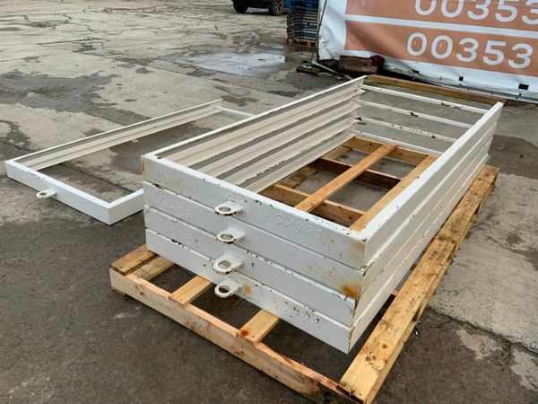 METAL FORMWORK / DOOR FRAMES...... 377215244