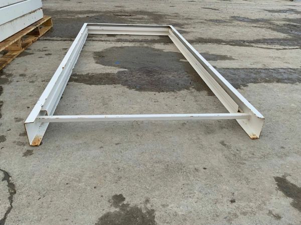 METAL FORMWORK / DOOR FRAMES...... 377215251