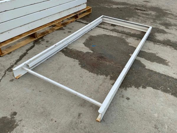 METAL FORMWORK / DOOR FRAMES...... 377215254