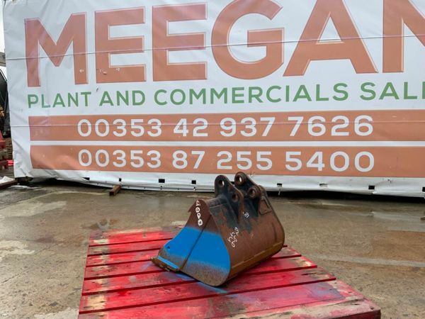 18" MINI DIGGER BUCKET....30mm PINS....1227/3. 377215204