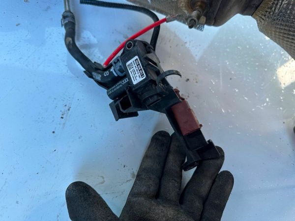 2017 ...A7...3.0TDI Catalytic Converter  exhaust.. 377215374