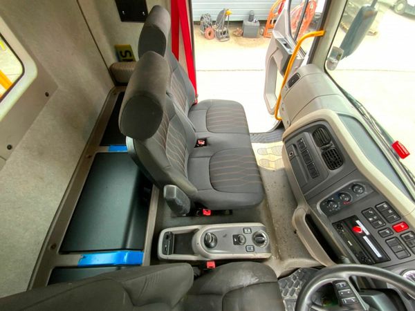 DAF LF TWIN CHAMBER AUGER DRIVE HOT BOX. 377215315