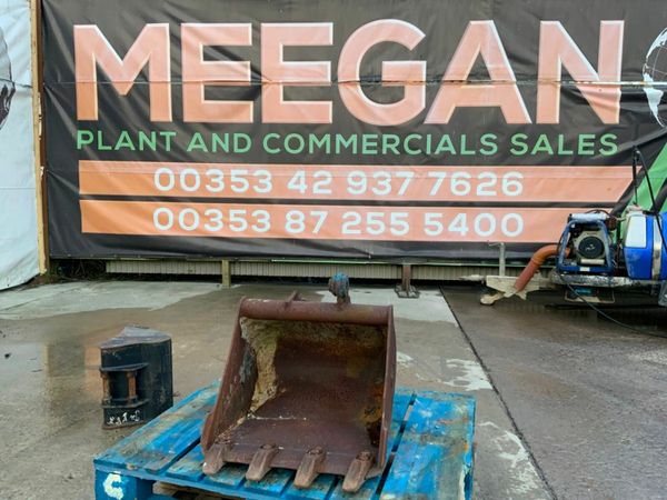 24" GEITH DIGGING BUCKET....30mm PINS...REPAIRS. 377215569