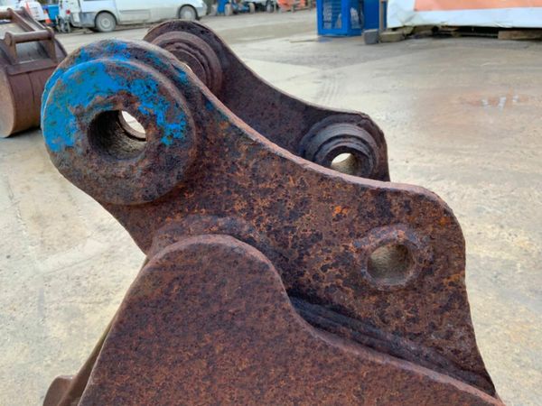 12" MINI DIGGER BUCKET....30mm PINS....180120. 377215725