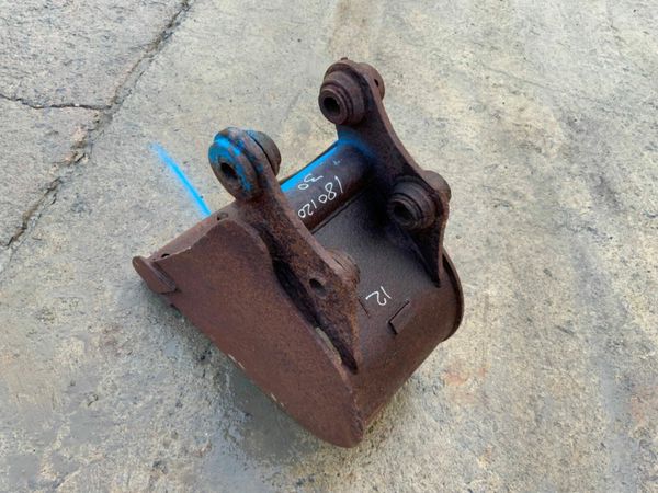12" MINI DIGGER BUCKET....30mm PINS....180120. 377215726