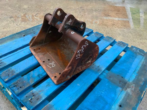 18" RHINOX GUMMY BUCKET....30mm PINS.....15. 377215851