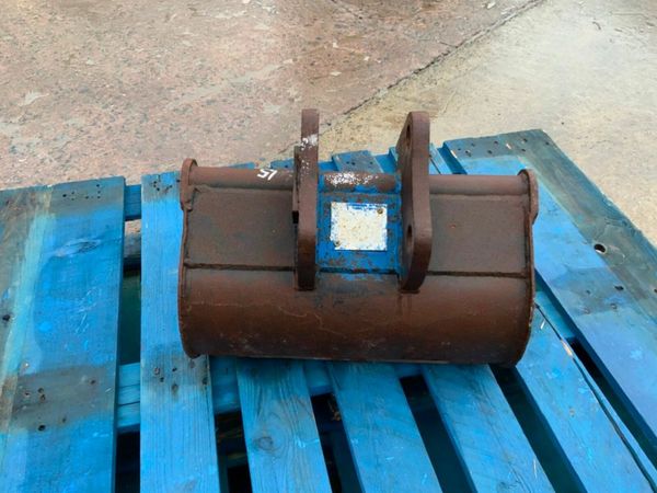 18" RHINOX GUMMY BUCKET....30mm PINS.....15. 377215855