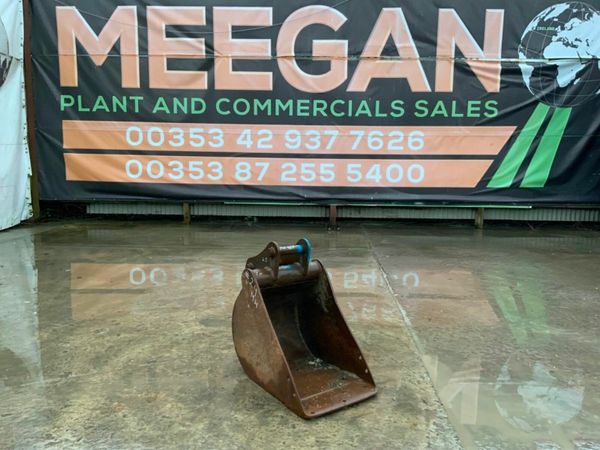 18" DIGGING BUCKET.........45mm PINS.........28mh. 377215802