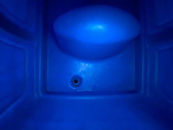 2000lt WESTERN water BOWSER.....GALV SKID......127 377215828