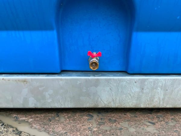 2000lt WESTERN water BOWSER.....GALV SKID......127 377215834