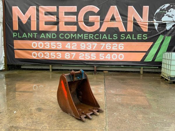 24" DIGGING BUCKET.......45mm PINS.....23mh. 377215922