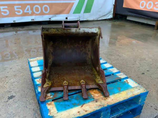 24" SCOOP BUCKET.......45mm PINS.....1202/24 377216045