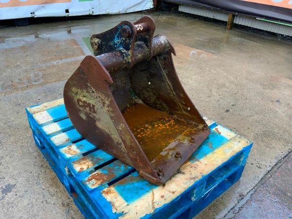 24" CPH  DIGGER BUCKET....45mm PINS.......24CPH. 377216057