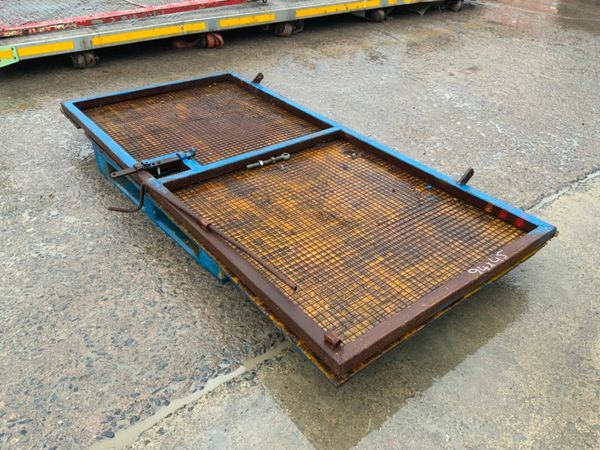 PEDESTRIAN ENTRY  YARD GATE.....94" x 45". 377216063