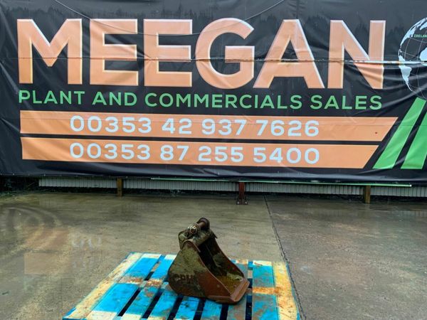 12" MINI DIGGER BUCKET.......30mm PINS.......1212/ 377216145