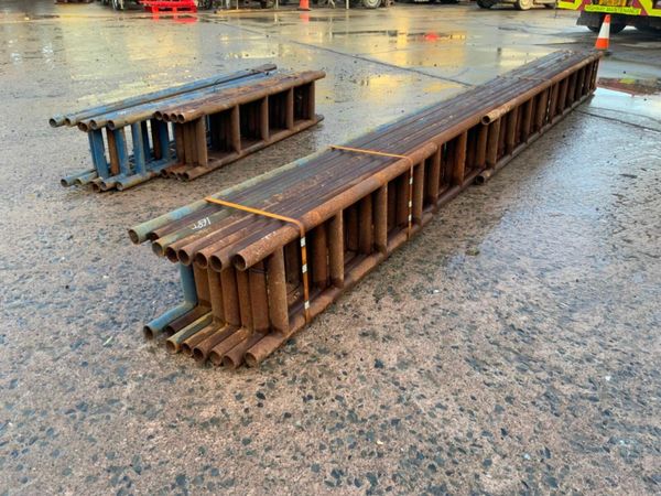 KWIK STAGE SCAFFOLDING LADDER BEAMS...1123 377216156