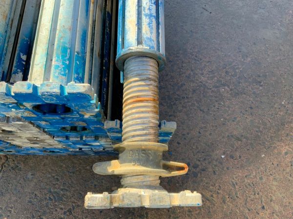 4.8mt HEAVY DUTY ALUMINIUM MULTI  PROPS. 377216106