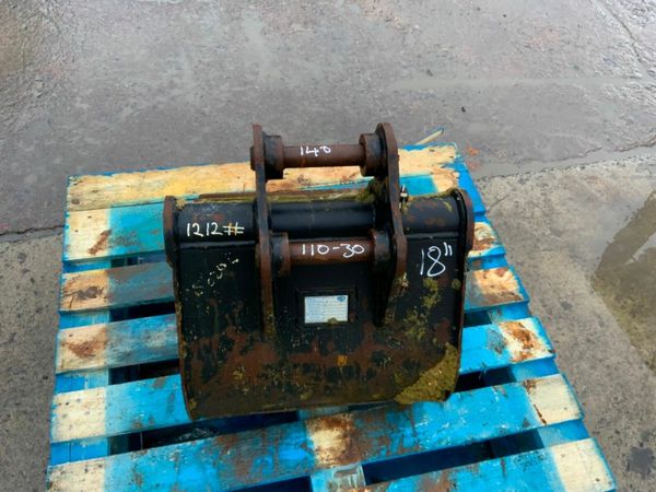 18" KEEN MINI DIGGER BUCKET....30mm PINS...1818.. 377216125