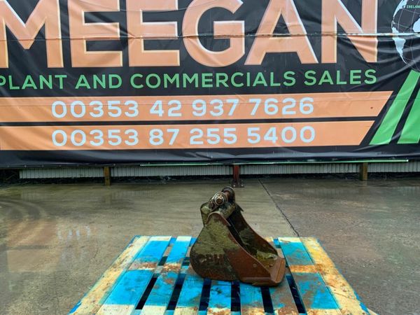 12" MINI DIGGER BUCKET.......30mm PINS.......1212/ 377216138